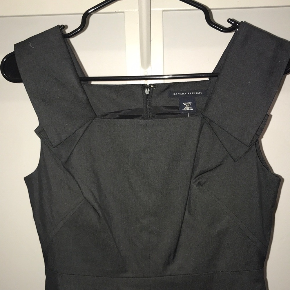Banana Republic NWT Classic Gray Sheath Dress - Picture 2 of 4